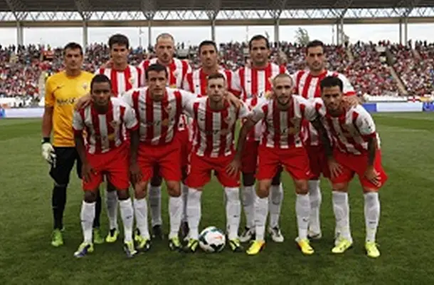 Convocatoria del Almería para recibir al Rayo Vallecano