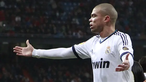 El Madrid se queja del arbitraje de Undiano ante el Barcelona