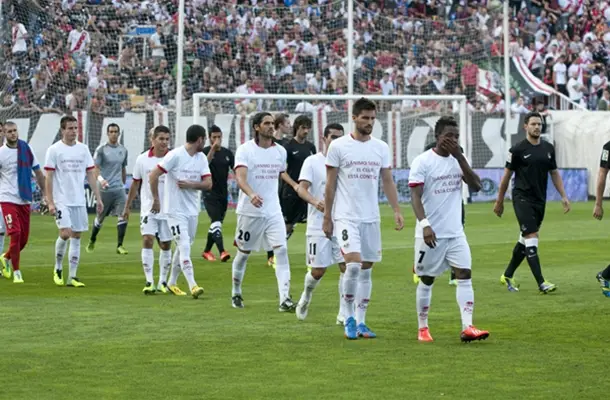 El Rayo viaja a Almería con serios problemas en defensa