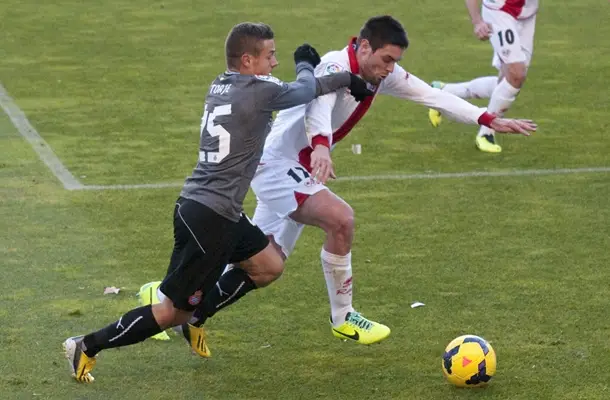 El Espanyol gana con contundencia en Vallecas (1-4)