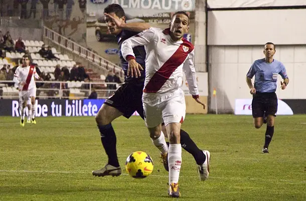 ‘Fue una jugada rápida pero hubo contacto, no era para amarilla’
