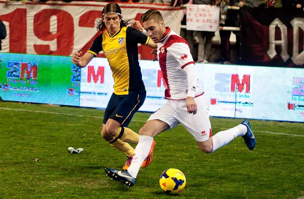 Rochina disputó sus primeros minutos con la camiseta del Rayo