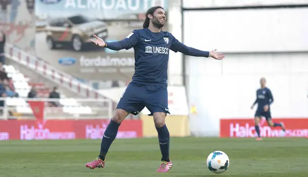 Almería y Málaga allanan el terreno al Rayo Vallecano