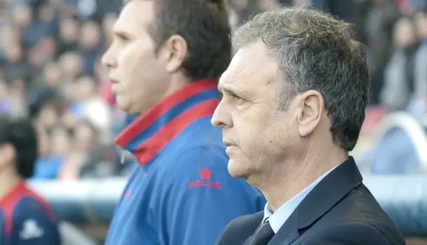 ‘Los jugadores mascan la tensión y las piernas les pesan’