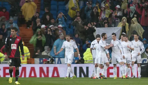 El Bernabéu no toleró los gritos de ¡¡A segunda!! de sus ultras