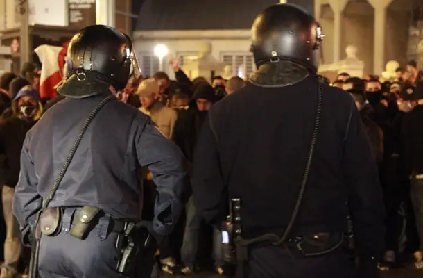 El Rayo critica duramente a Telemadrid por un reportaje sobre la afición del club vallecano