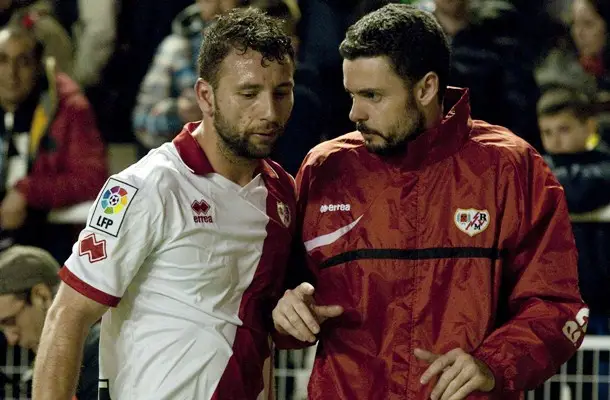 Cuatro partidos de sanción para el rumano Rat por su agresión a Charles