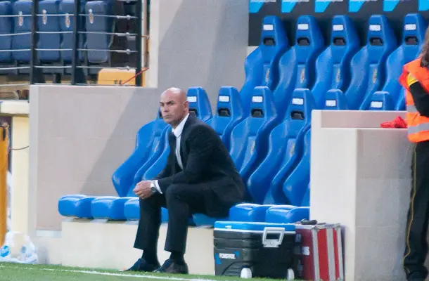 Paco Jémez no entró en el vestuario durante el descanso