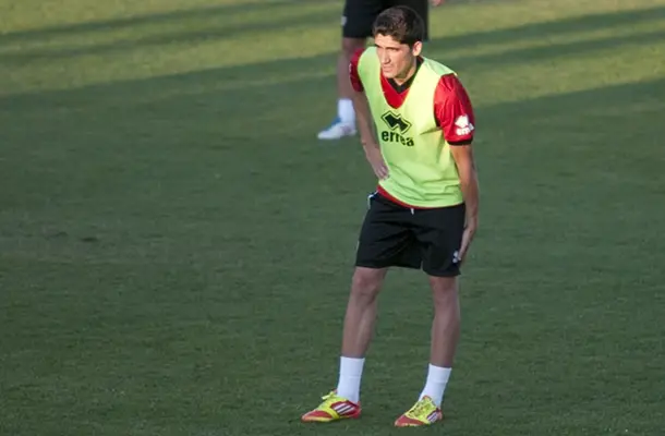 El Depor descarta la incorporación de José Carlos por sus «plazos de evolución»