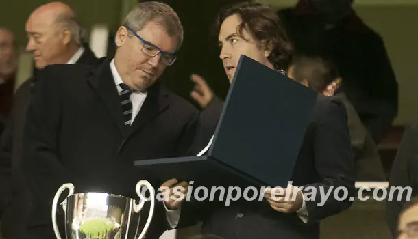 ‘Ni caso, cada uno es libre de dar su opinión’