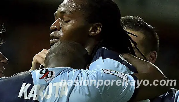 Kakuta se alía con Bueno para desbloquear al Rayo