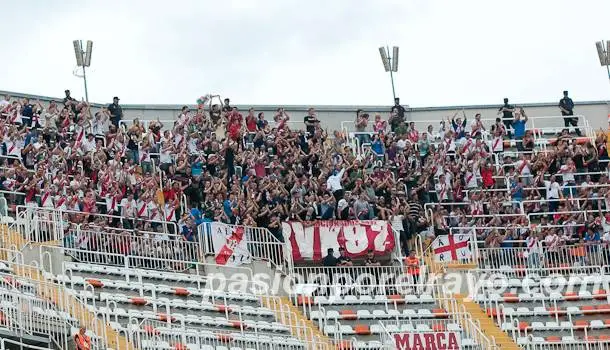 La afición del Rayo volverá un año más a Mestalla