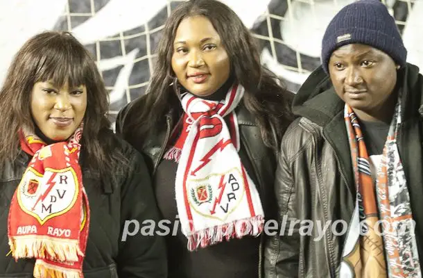 Los hijos de Wilfred recibieron el homenaje del club y de la afición
