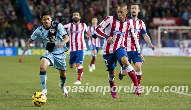 El Atlético aprovecha las concesiones del Rayo