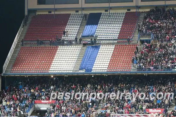 Vallecas no dejó solo al Rayo en su salida hacia el Calderón