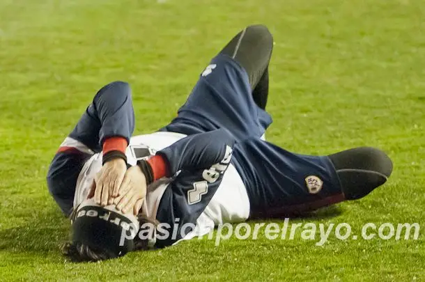 Zé Castro sufrió un golpe en su tobillo izquierdo