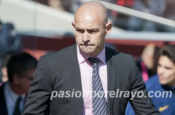 ‘Colgándonos todos del larguero perderíamos igual’