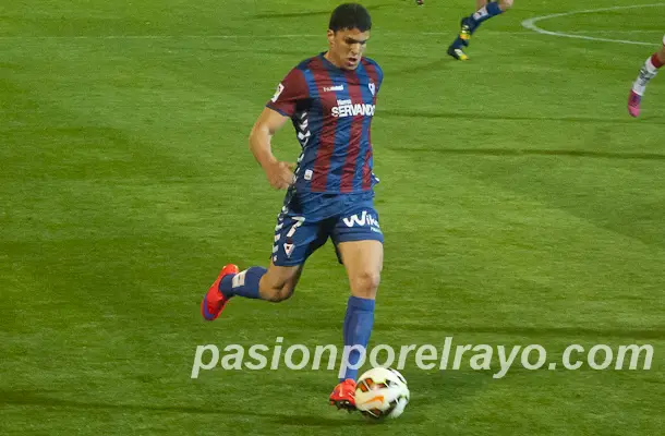 El Eibar le regala al Rayo la posibilidad de seguir en la lucha