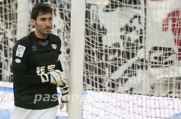 ‘Estoy muy orgulloso de defender a mi club y si me puedo quedar lo haré’