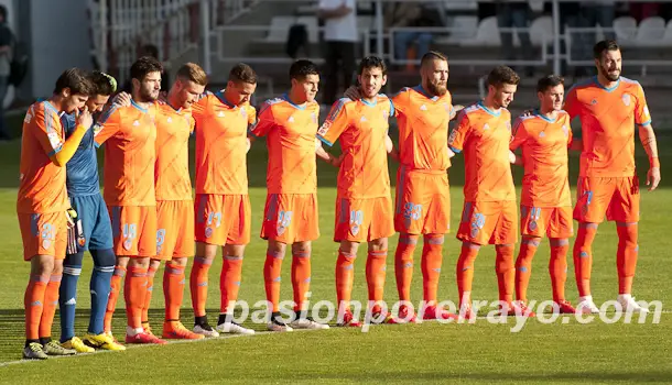 Minuto de silencio en memoria de las víctimas de Nepal