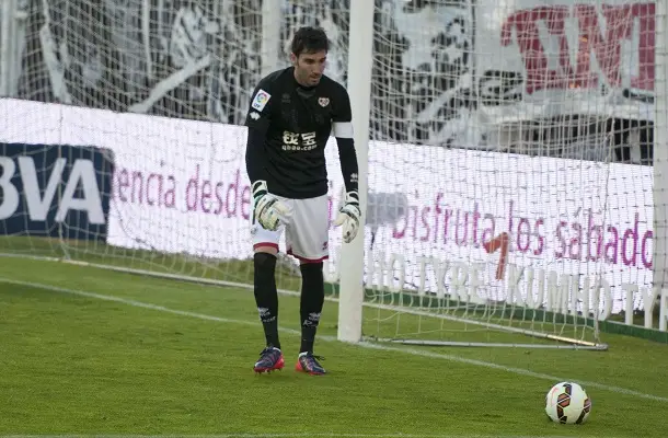 Cobeño confirma su continuidad y el central Dorado refuerza la zaga