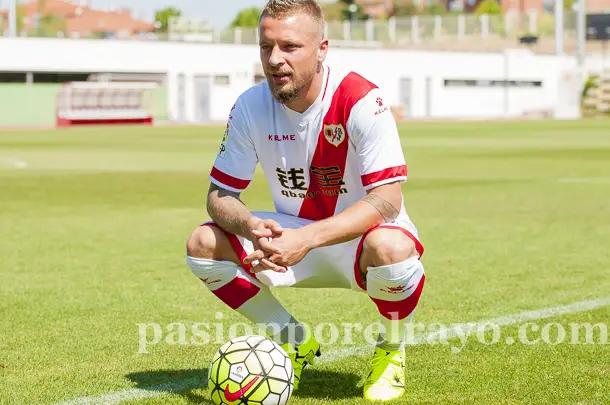 ‘Espero hacer un montón de goles con el Rayo’