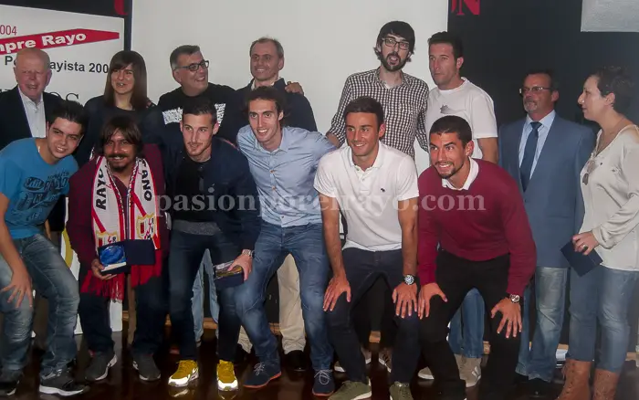 La Peña Rayista 2004 entregó sus premios anuales