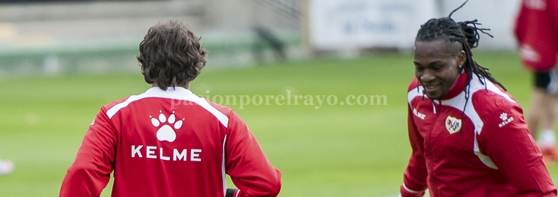 Manucho regresa a la convocatoria en lugar de Miku