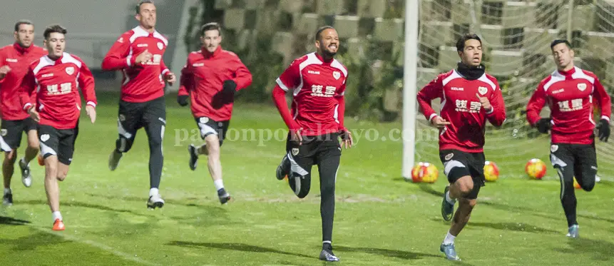 El Rayo regresa al trabajo con la mente puesta en el Atlético