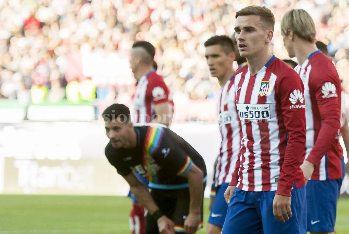 Griezmann derrota al Rayo