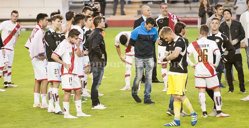 Lágrimas en el césped de Vallecas