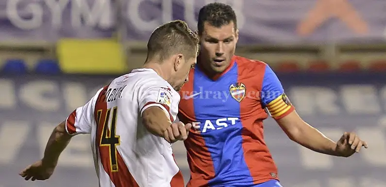 El Levante consuma su descenso a Segunda y deja dos puestos para cinco equipos