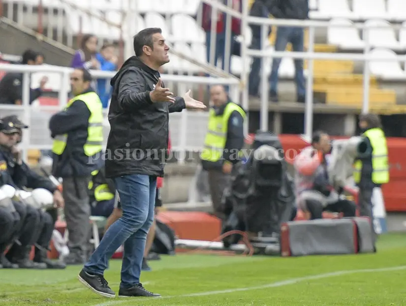 ‘Habrá que hacer menos cosas pero meter más goles’