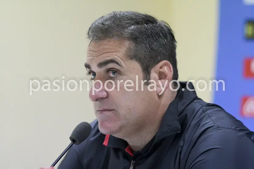 El Rayo anuncia el cese de José Ramón Sandoval