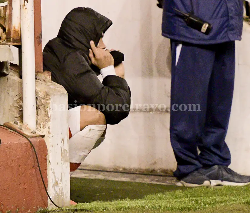 Miku vio los últimos minutos desde el túnel de vestuarios