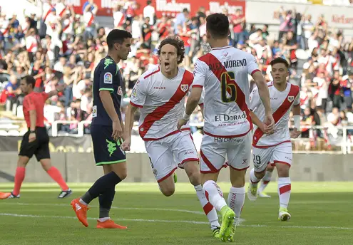 Baena sale de Vallecas rumbo a Granada