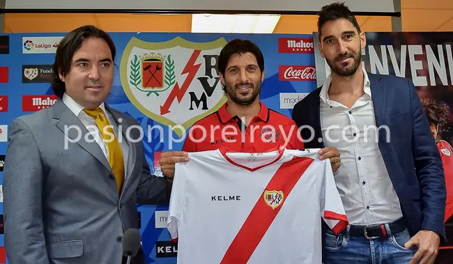 ‘Es un día muy feliz porque me reencuentro con gente muy querida’