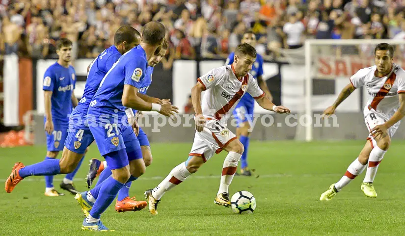El Rayo recupera su fortaleza en Vallecas