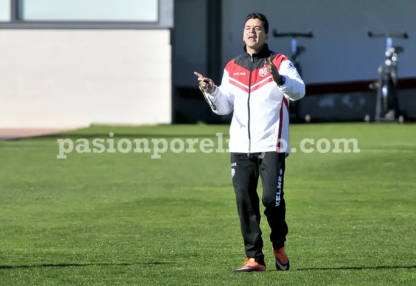 ‘Hay que analizar cómo jugar porque no estarán ni De Tomás ni Manucho’