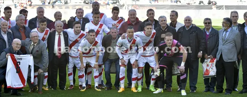 Homenaje deslucido y mal tratado
