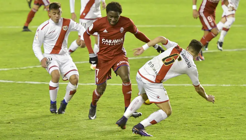 La afición calienta motores para recibir a un aspirante a todo