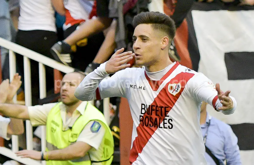 Alex Moreno amplía su vinculación con el Rayo hasta 2021