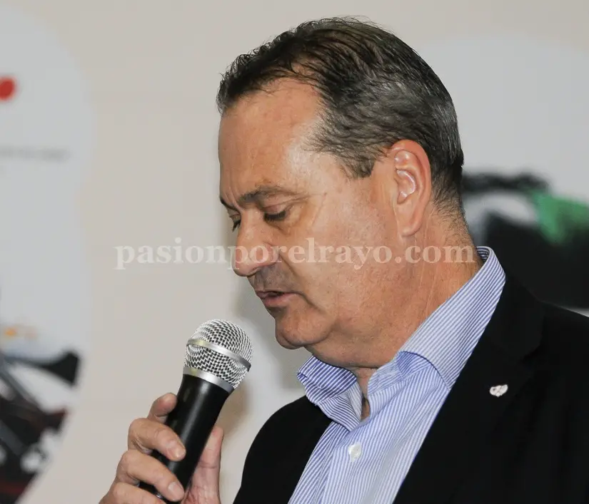 Pasión por el Rayo, premiado por la Peña Rayista 2004