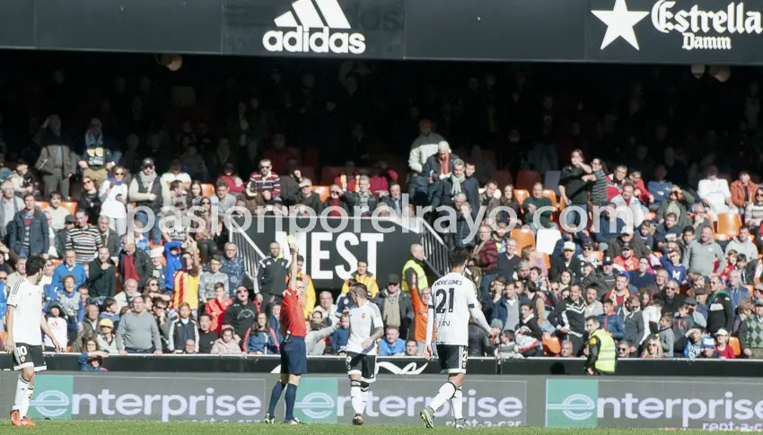 El Rayo pondrá a prueba la presión de Mestalla