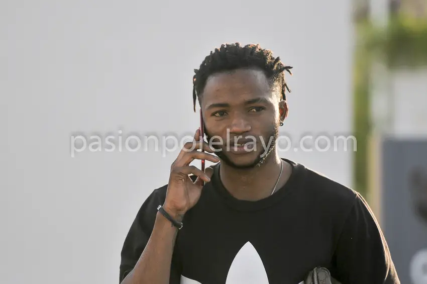 Lass se marcha cedido con opción de compra