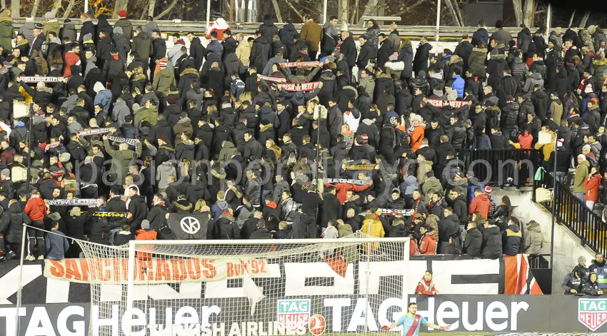 Vallecas le dio la espalda al fútbol de los lunes