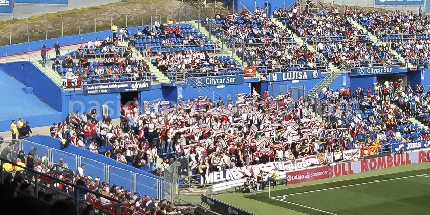 La afición del Rayo ‘goleó’ al equipo en Getafe