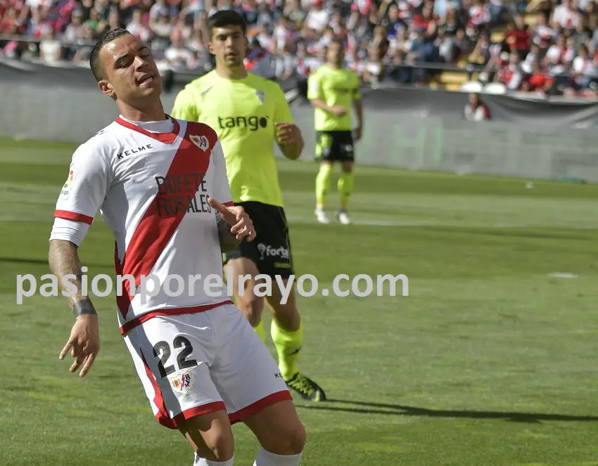 El Rayo busca dar la campanada frente a un Barça con la mente puesta en la Champions