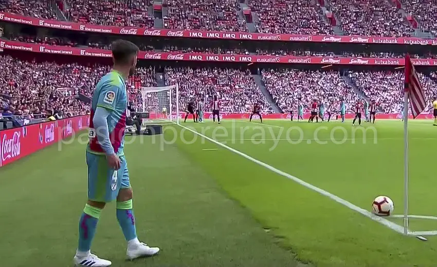 La locura colectiva y los errores individuales condenan al Rayo en el manicomio de San Mamés