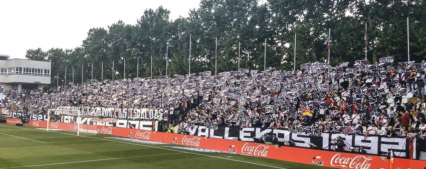 Rayo y Huesca descienden a Segunda